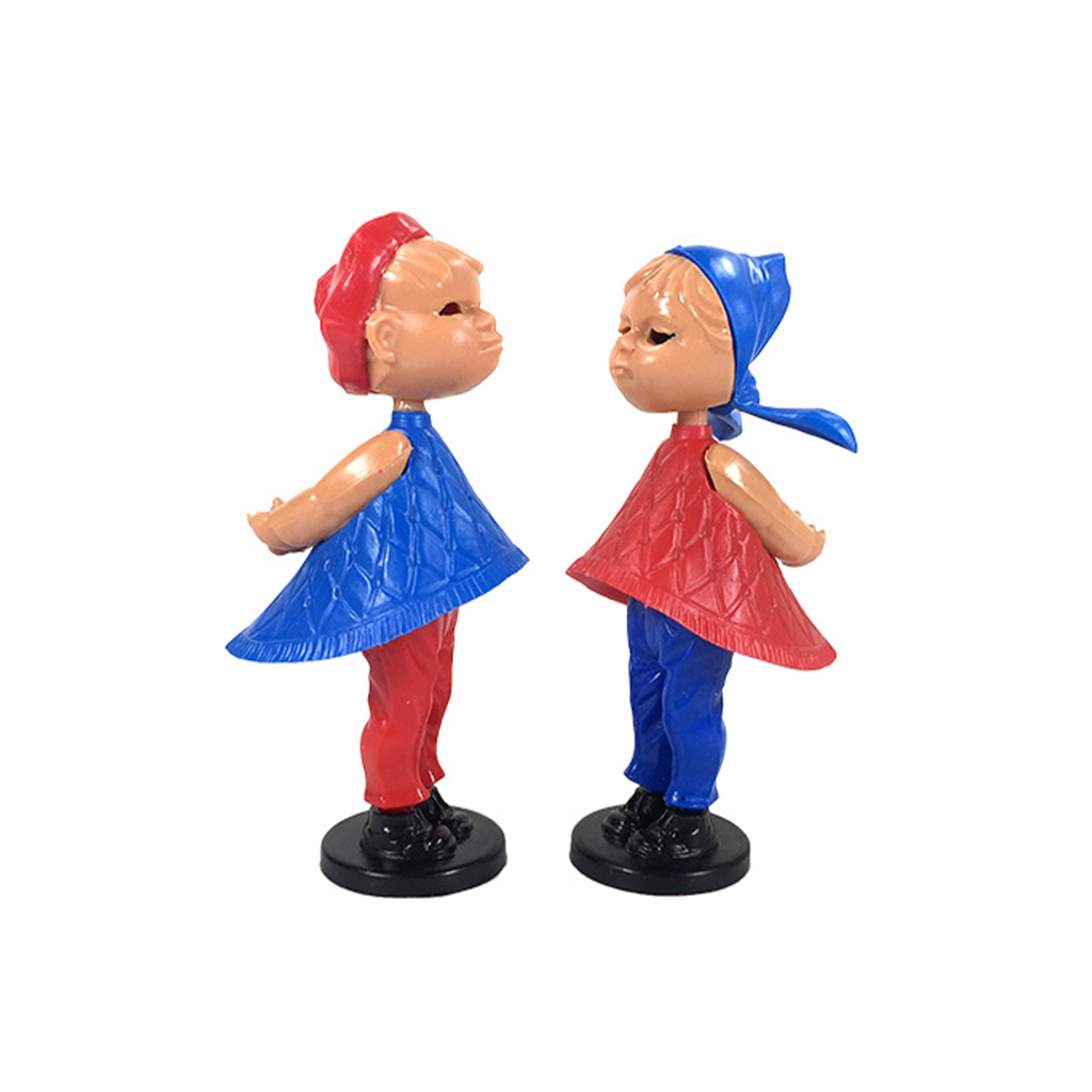 Kusspuppen Romeo & Julia – Magnet-Pärchen im Detail, ein Lieblingsstück fürs Regal zum Valentinstag